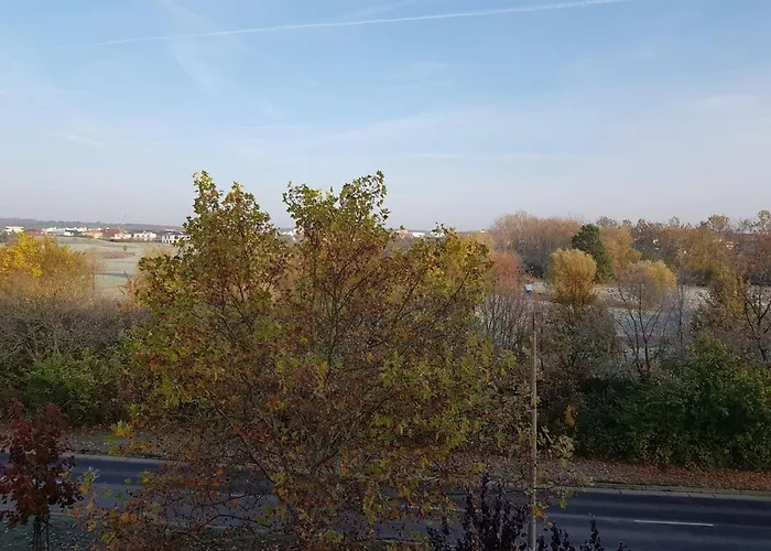 アパート Am Landschaftsschutzgebiet, 3 Zimmer, Mietvertrag Obligatorisch ハレ