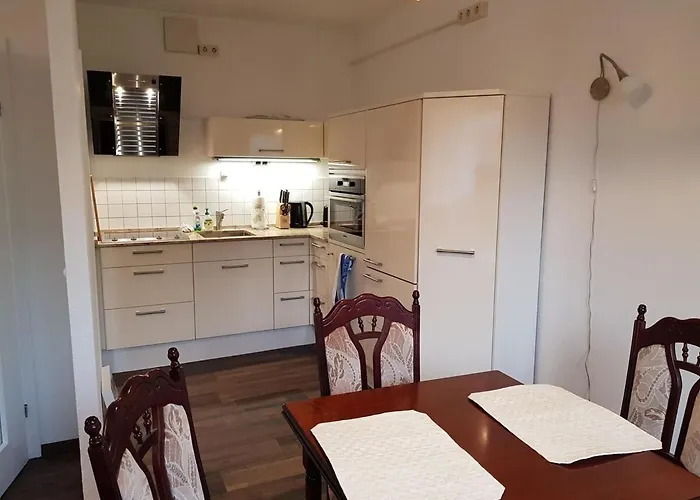 Am Landschaftsschutzgebiet, 3 Zimmer, Mietvertrag Obligatorisch *